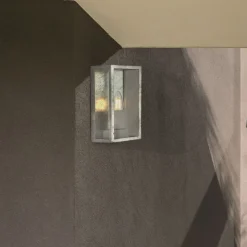 Outlet Searchlight Außenwandlampe IP44 in Silber E27 Glas Metall eckig H: 24 cm