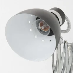 Hot Steinhauer Ausziehbarer Wandspot Schwarz dimmbar E27 mit Stecker