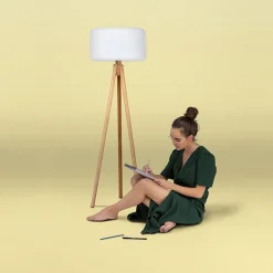 Newgarden Dreibein Stehleuchte Solar Farbwechsel 140 cm LED* Metall Lampen|Skandinavische Lampen