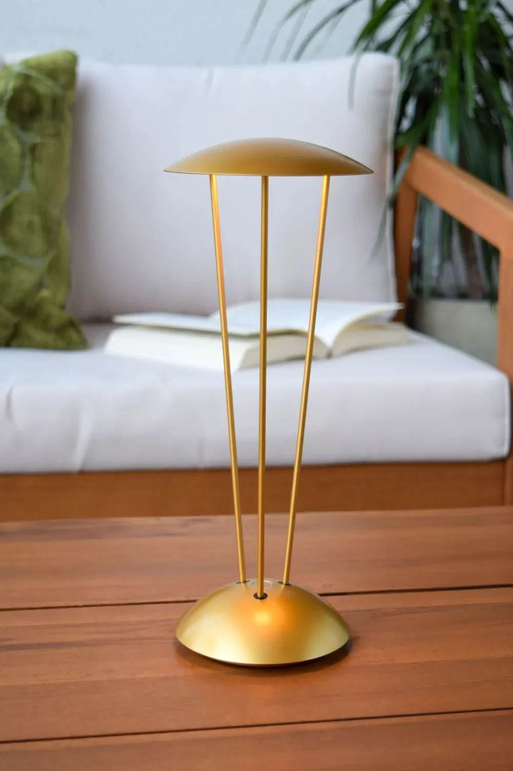 LED Akku Tischlampe Gold Ladestation IP54 2 W dimmbar* Led Außenleuchten|Moderne Außenleuchten