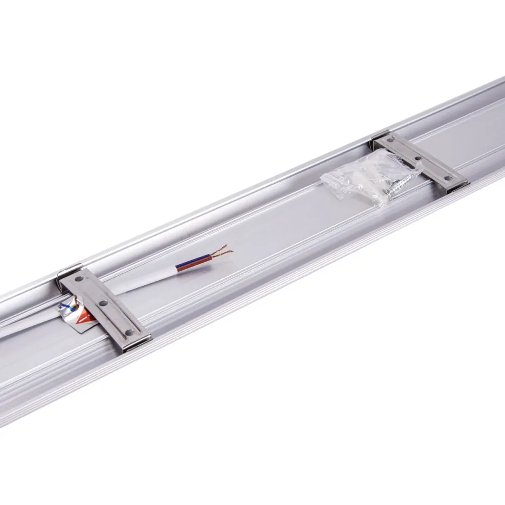 Strühm LED Deckenlampe Weiß IP42 30 cm länglich 4000 K