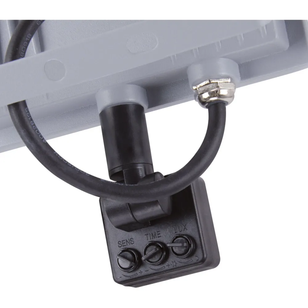 Hot Strühm LED Flutlicht mit Bewegungsmelder IP65 6200 K 850 lm schmal