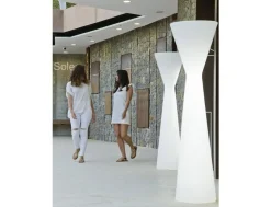 Clearance Newgarden LED Stehleuchte außen Akku Dimmer Farbwechsel 170 cm IP65