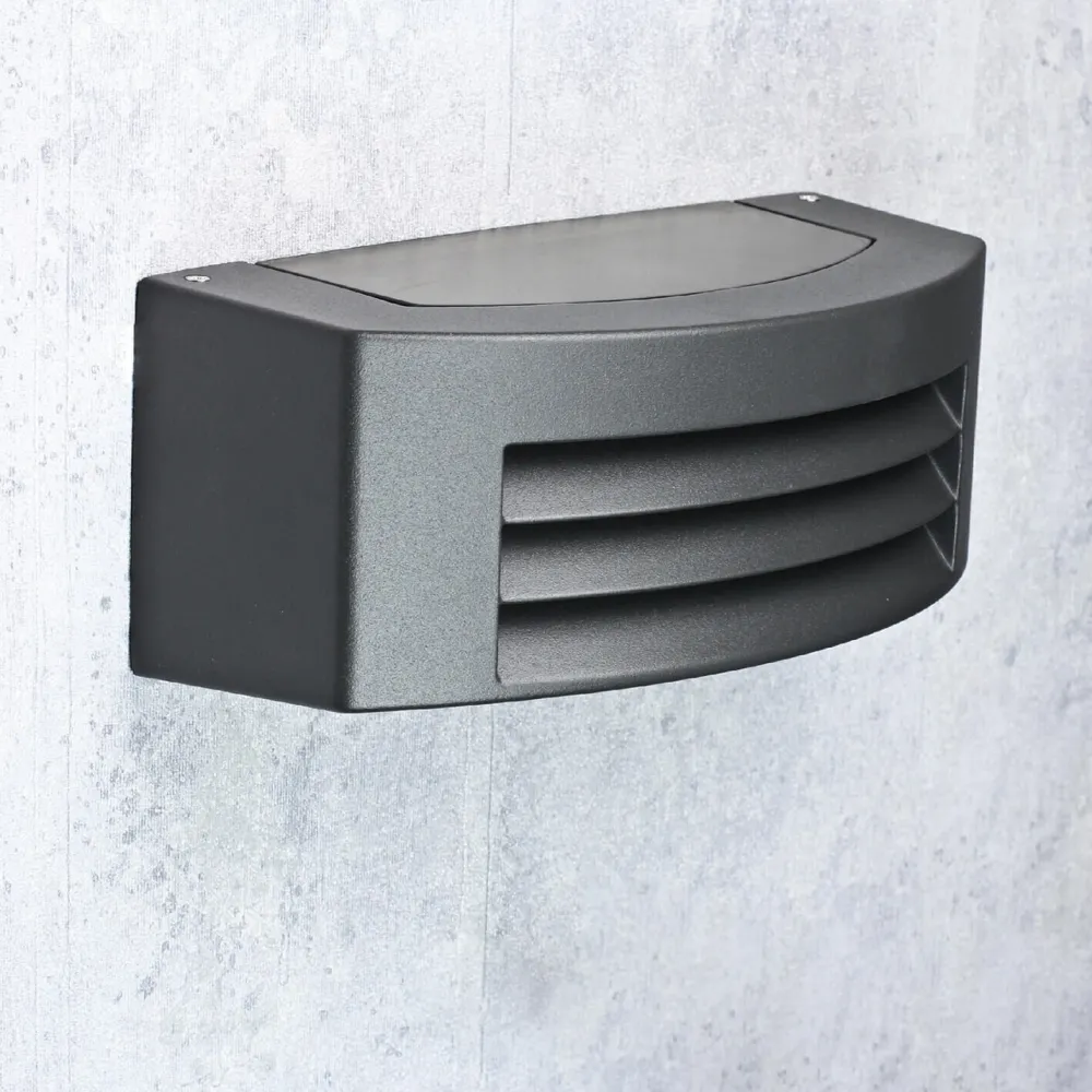 Sale Nowodvorski Moderne Wandaußenleuchte in grau mit Lamellen