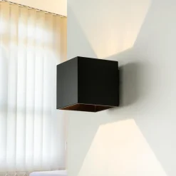 Sollux Quadratische Bauhaus Wandleuchte GEO