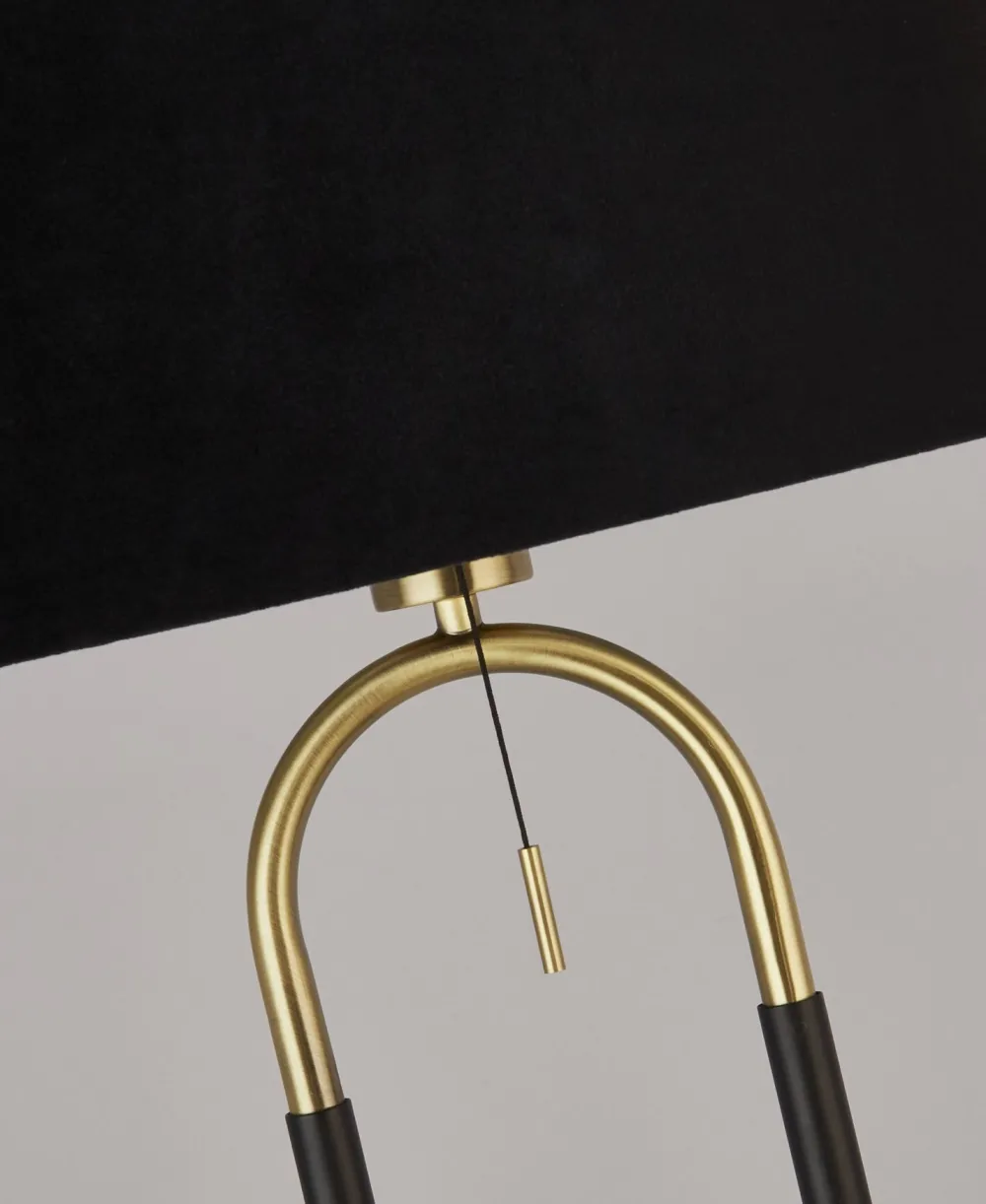 Searchlight Stehleuchte Stoff Metall 161 cm E27 in Schwarz Messing* Wohnzimmerlampen|Stofflampen