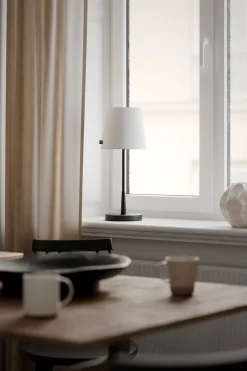 Outlet By Rydéns Tischlampe Metall Stoff 48,5 cm hoch E27 Schwarz Weiß