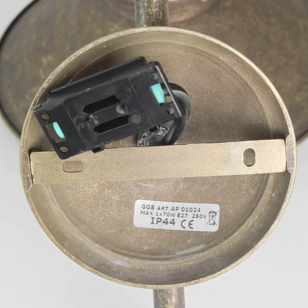 Sale Giovanni Battista Wand Außenleuchte aus Messing in Antik Bronze