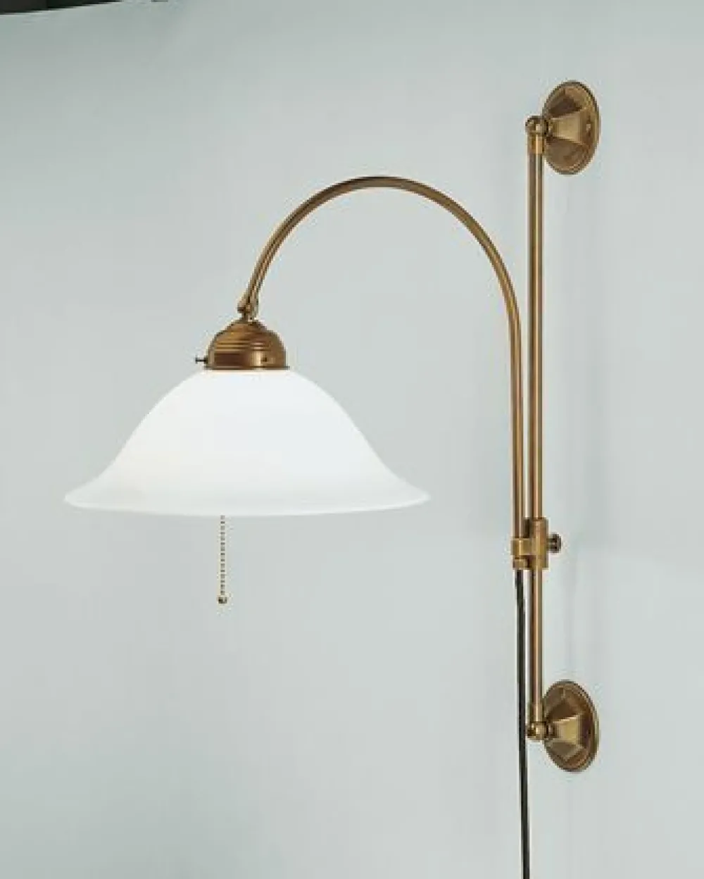 Berliner Messingleuchten Wandlampe Messing Glas Zugschalter Steckdosenanschluss* Wohnzimmerlampen|Küchenlampen