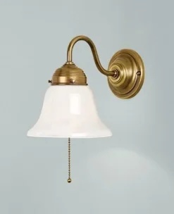 Berliner Messingleuchten Wandlampe mit Zugschalter Glas Messing E27 T:24 cm