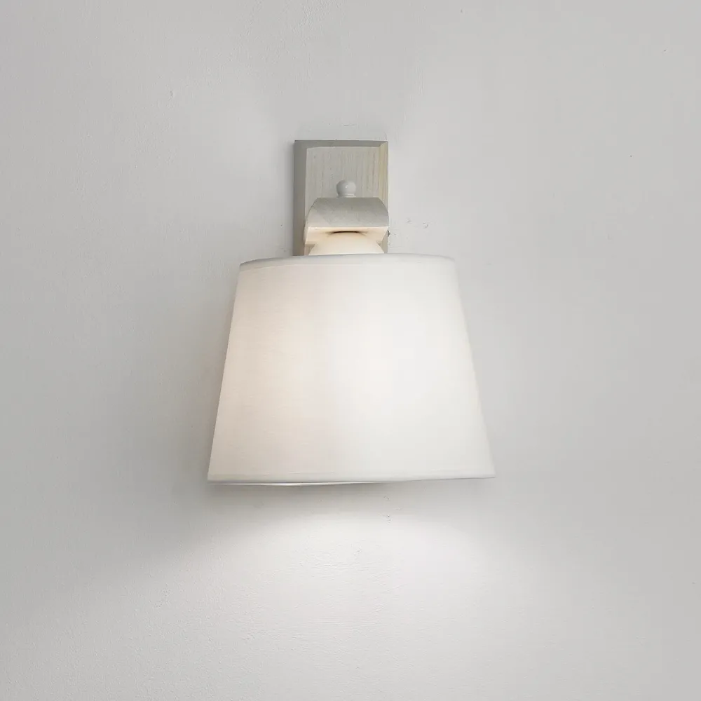 Online Lamkur Wohnliche Wandlampe BEVERELY Holz 3-flmg Leuchte